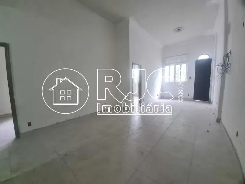 Imóvel para venda possui 701 metros quadrados com 3 quartos em Vila Isabel - Rio de Janeir - Foto 2