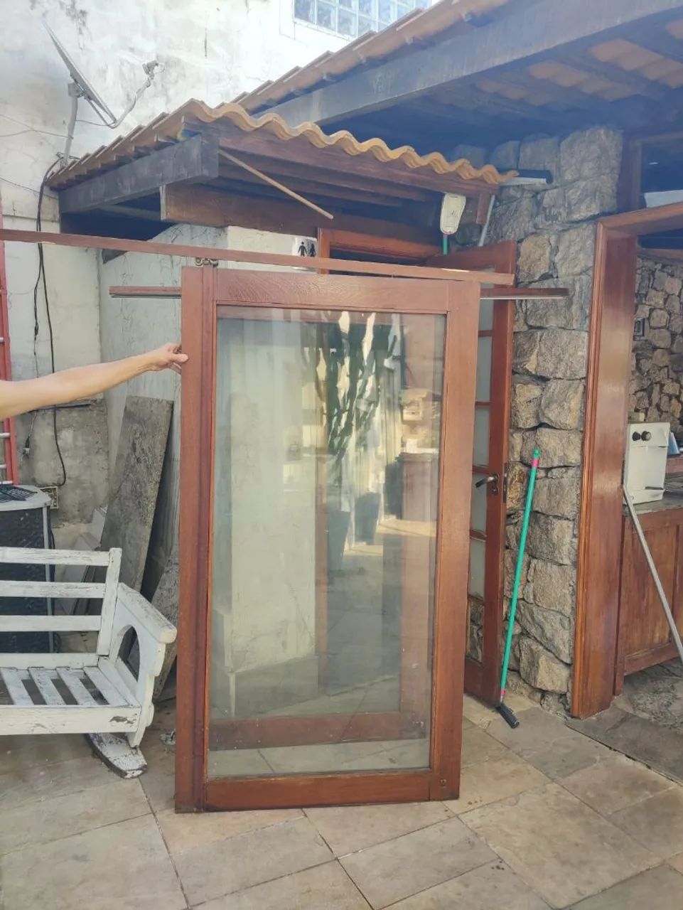 2 PORTAS ENVIDRAÇADA EM MADEIRA DE LEI