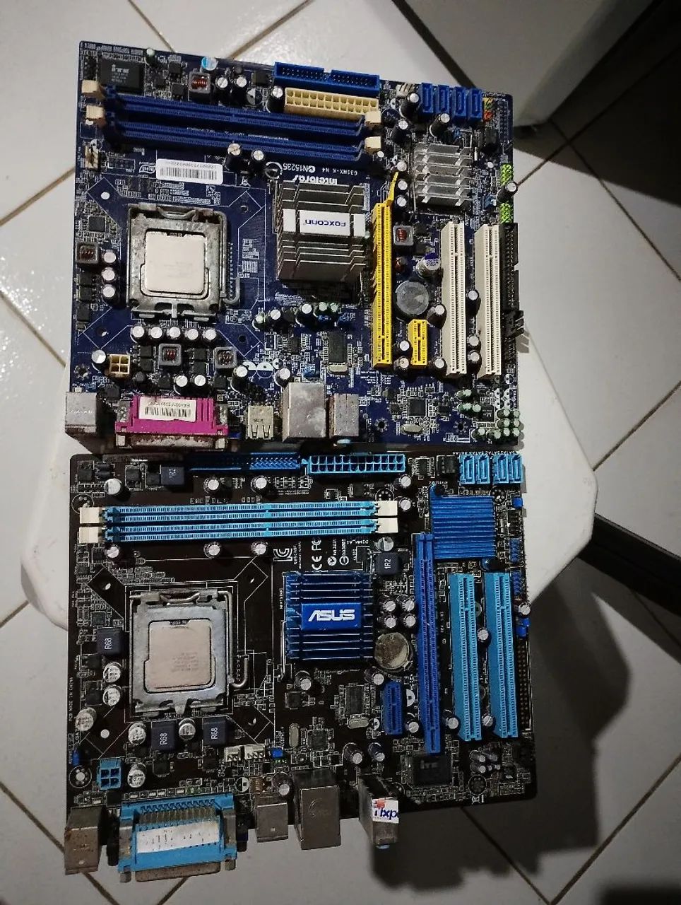 Duas placas mãe com processador  - Foto 3