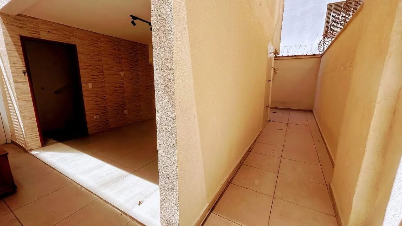 Sobrado Geminado 2 suites, 2 vagas - Foto 4
