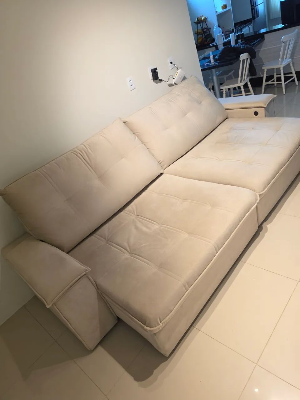 SOFÁ RETRATIL RECLINÁVEL COM CARREGADOR - Foto 3