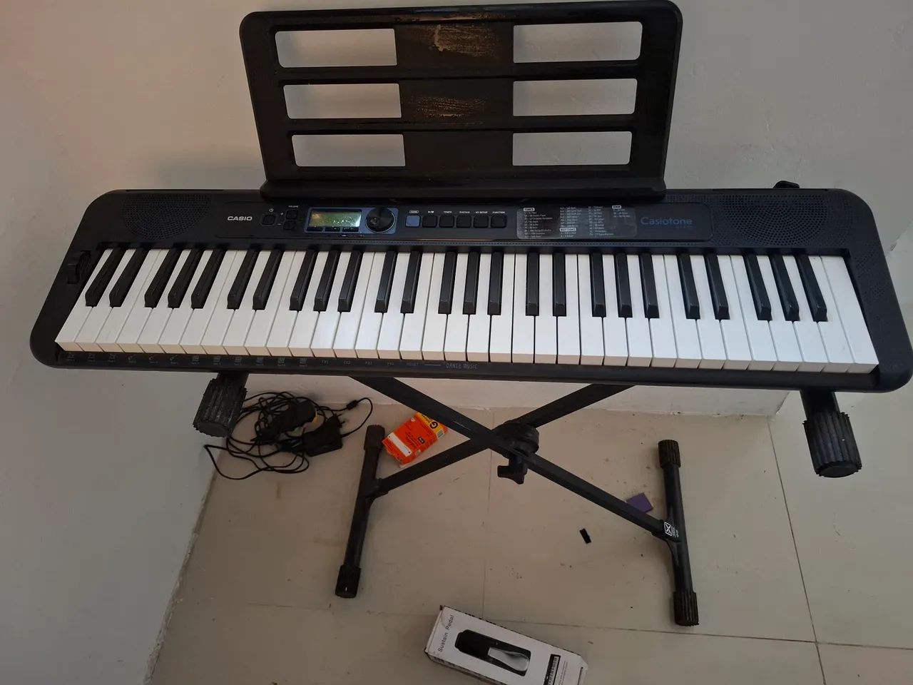 Teclado músical casio CTS300 Completo