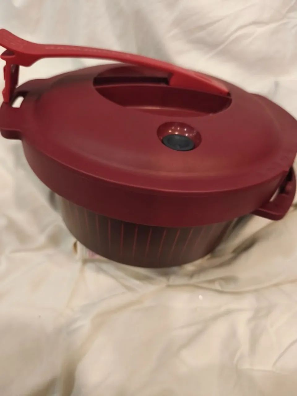? Panela de Pressão para Micro-ondas Tupperware (Usada) - Praticidade e Segurança!