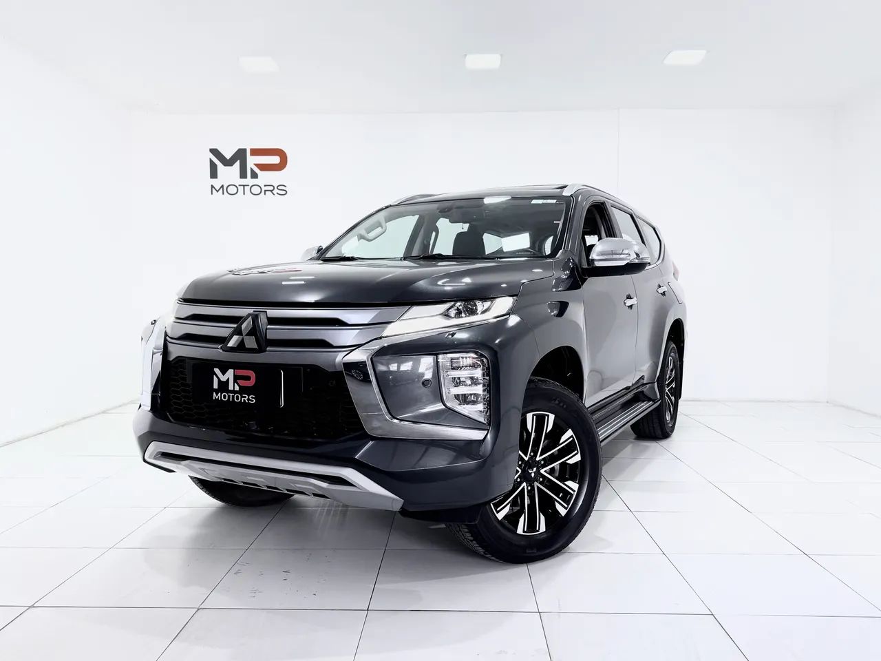 Mitsubishi Pajero 2022