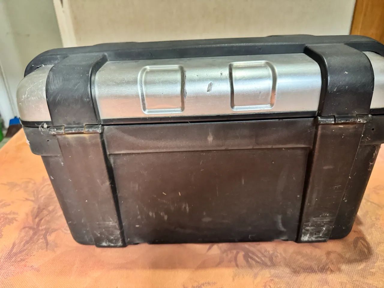 baú de motocicleta da marca Givi, modelo Trekker 33 l - Foto 5