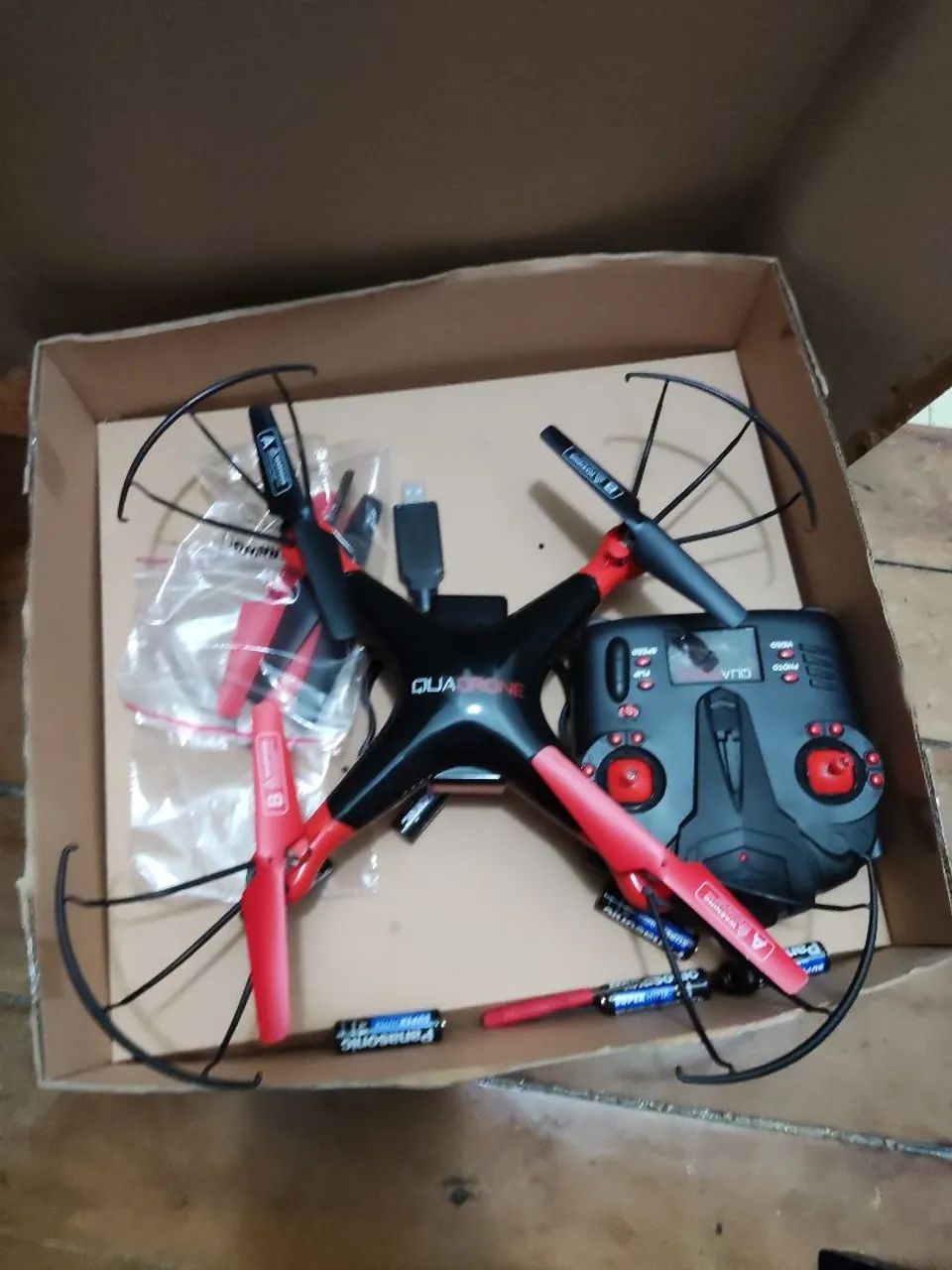 Drone Quadrone com controle  - Foto 2
