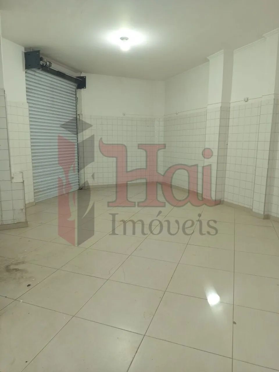 Salão comercial de esquina na Barra Funda