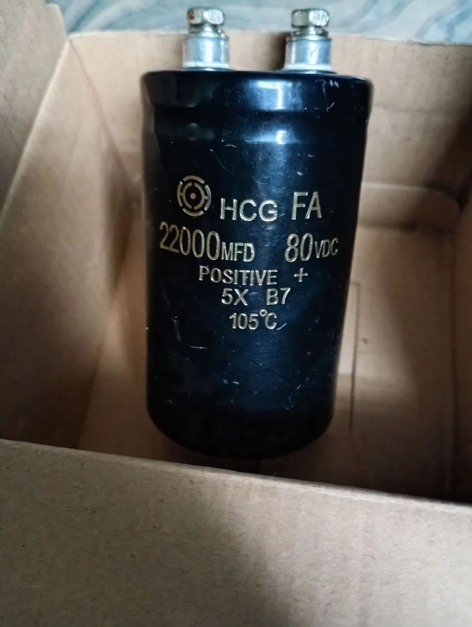 Capacitor 22.000 mfd x80vdc - Foto 3