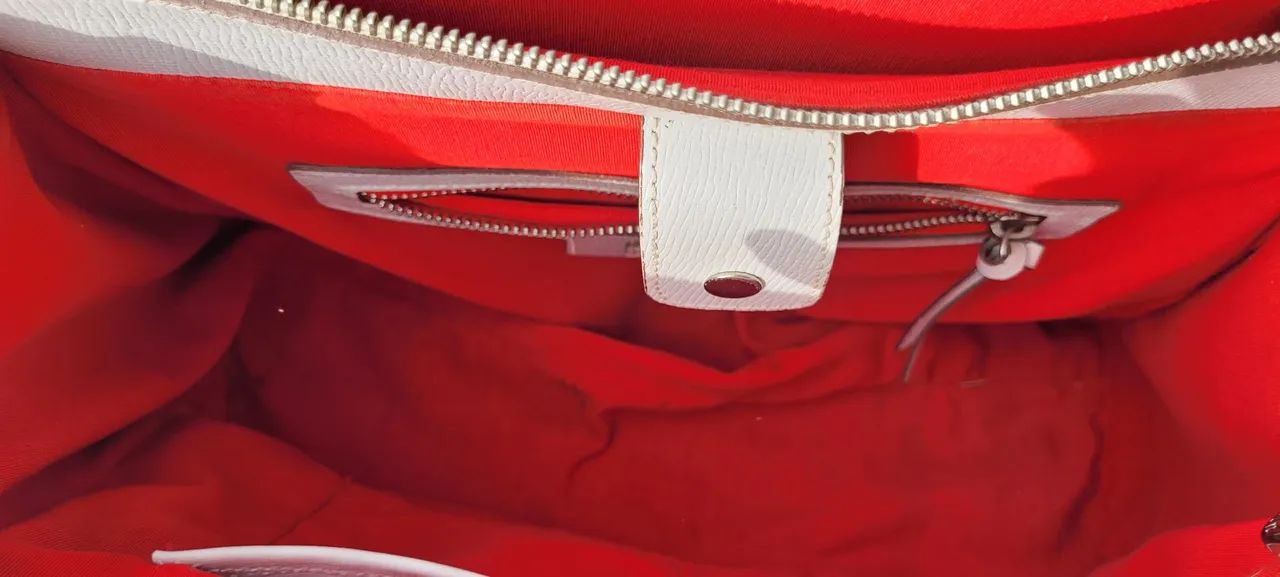 Bolsa shutz branca, couro, grande. - Foto 5