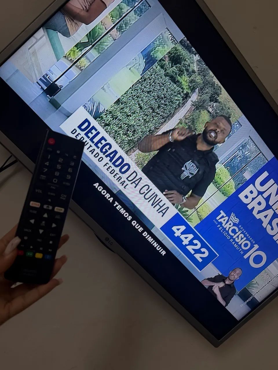 Tv Lg smart 32 - Foto 3