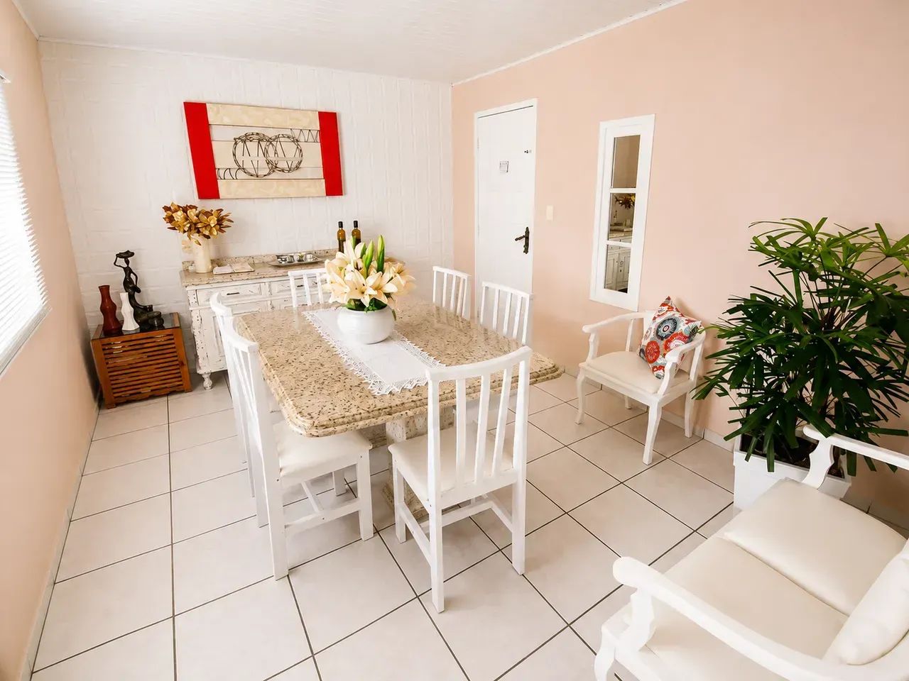Casa Completa com Piscina, Espaço Gourmet e Excelente Padrão de Conservação  Pronta para M - Foto 5