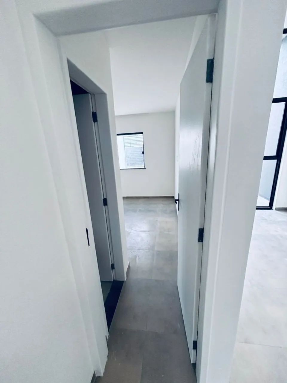 Vendo casa de 2/4 sendo uma suíte no sim  - Foto 4