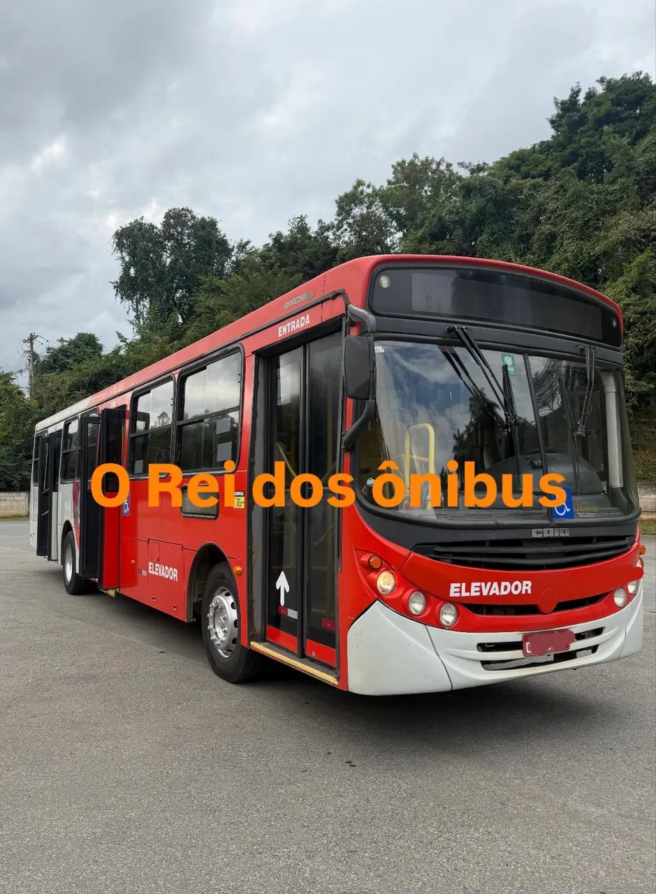 Ônibus urbano Caio Apache VIP muito conservado 