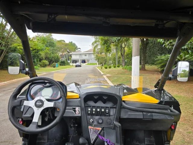 UTV Can-Am - Foto 2