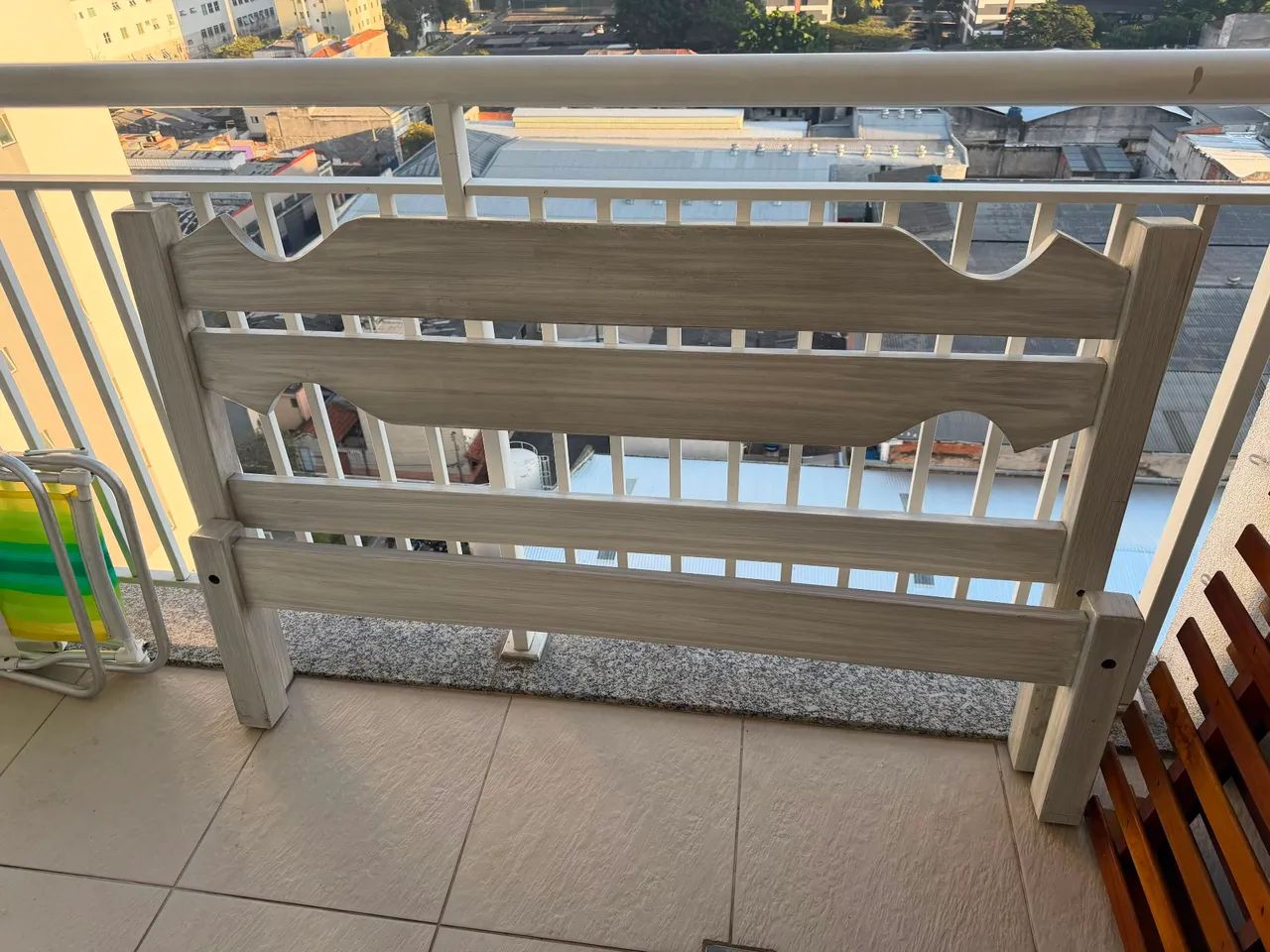 CAMA DE CASAL - BASE DE MADEIRA - Foto 4