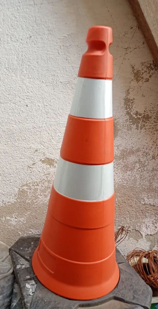 Cone de Sinalização - Foto 2