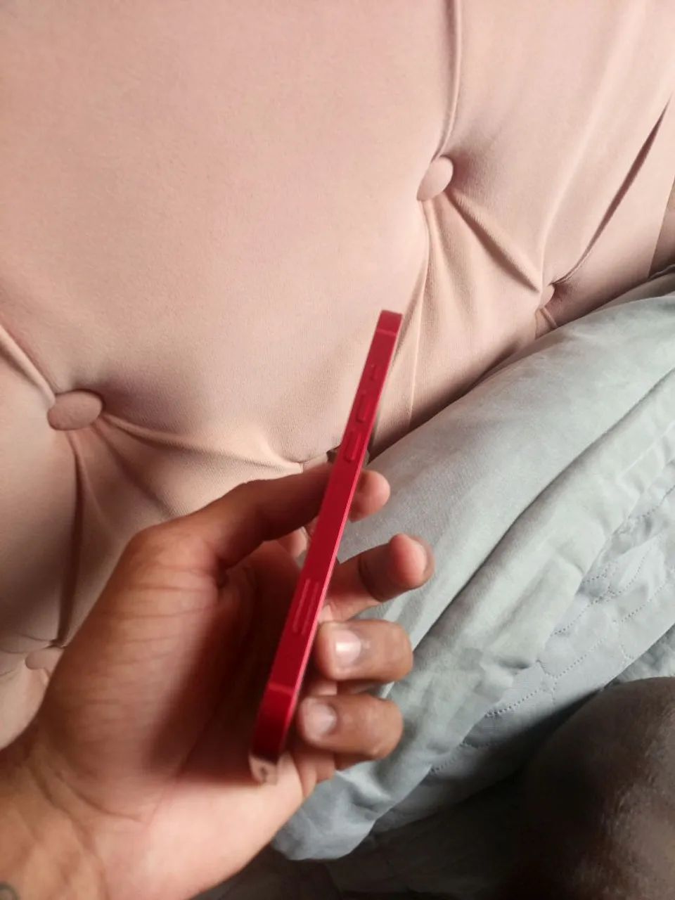 IPHONE 13 RED 128G - Foto 4