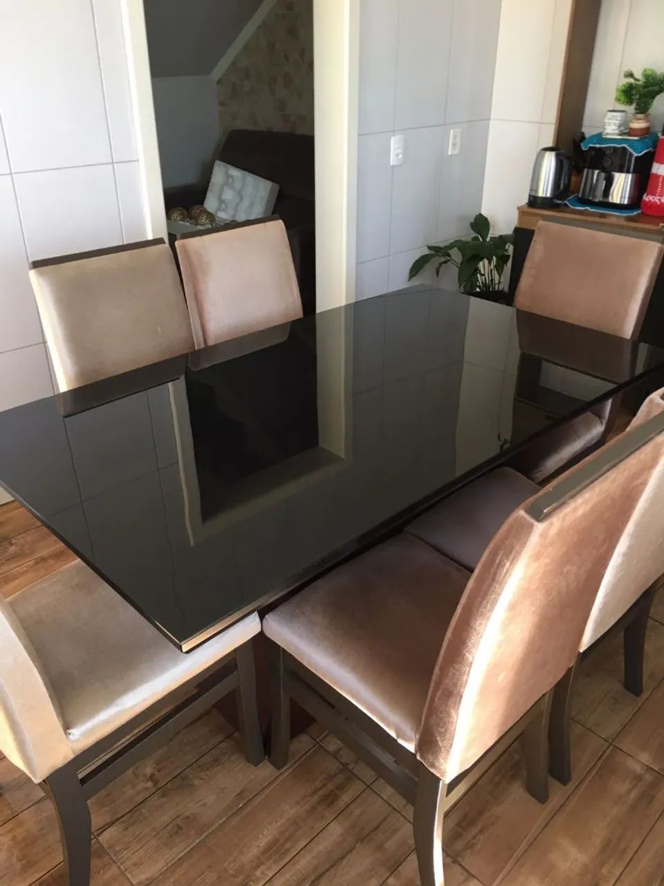 Vendo Mesa com 6 cadeiras - Oportunidade! - Foto 2