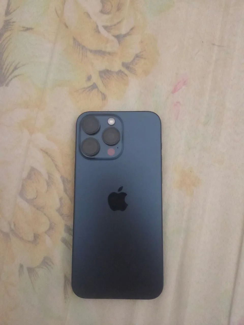 Iphone 15 pro max original com placa queimada - Foto 2