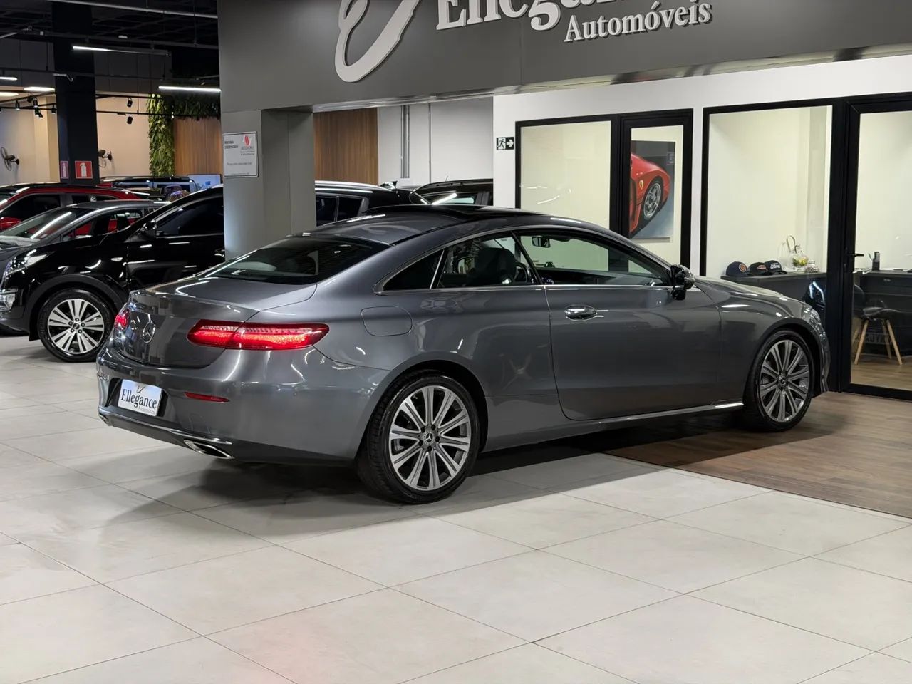 Mercedes-Benz E-300 2017 - Foto 3