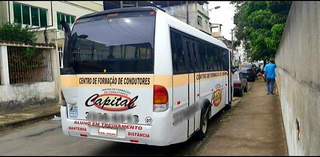 Urgente Vendo Micro Ônibus - Foto 2