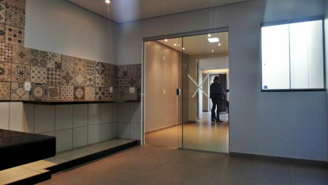 Magnifico sobrado moderno! 04 quartos, 02 suítes, espaço verde! - Foto 14