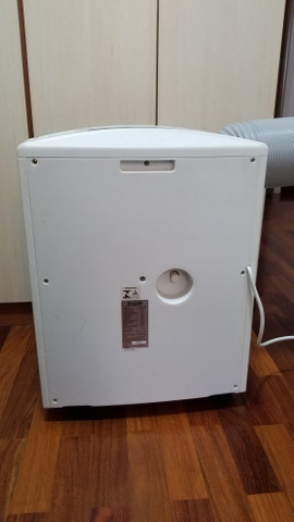 Ar condicionado portátil Elgin Mobile 220V