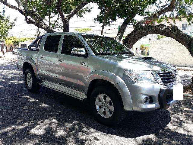 Toyota hilux CD 4x4 SRV 171cv
