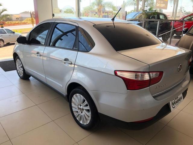 FIAT GRAND SIENA 1.6 MPI ESSENCE 16V 2016 - Foto 8