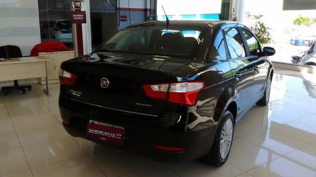FIAT GRAND SIENA ATTRACTIVE 1.4 8V Preto 2015/2016 - Foto 4