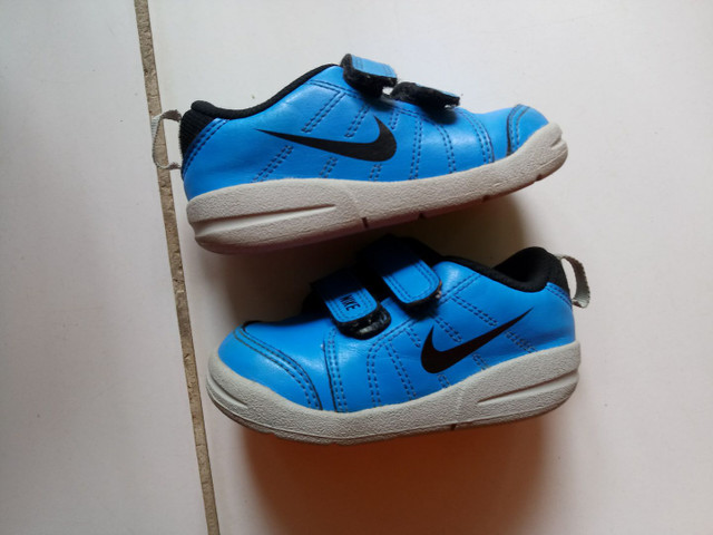 nike infantil cinza