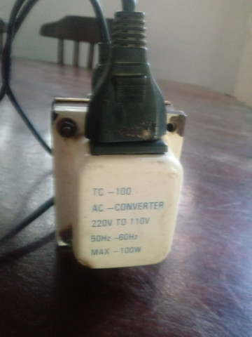 Transformador 220v - 110v