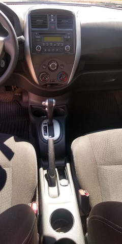 Nissan Versa 1.6 SV automático 2019 - Foto 17