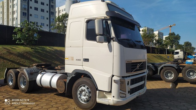 VOLVO FH 440 6X2 GLOBETROTTER ANO 2009/10