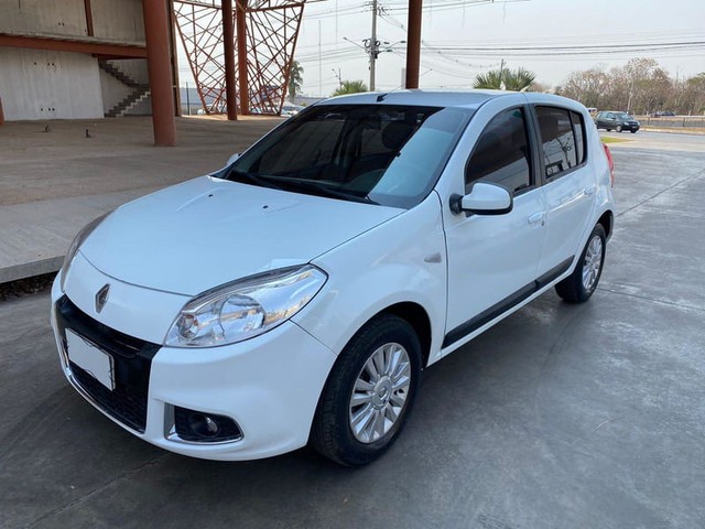 RENAULT SANDERO 1.6 16V PRIVILEGE