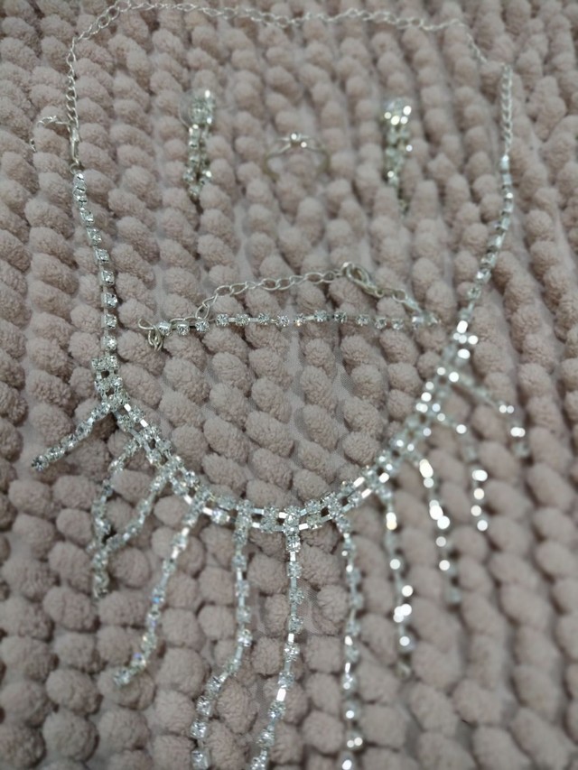 Conjunto colar anel brincos e pulseira  - Foto 3