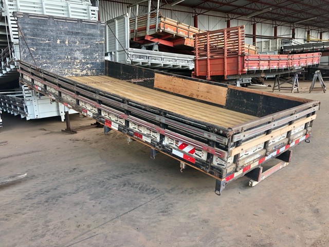 CARROCERIA MADEIRA 5,50