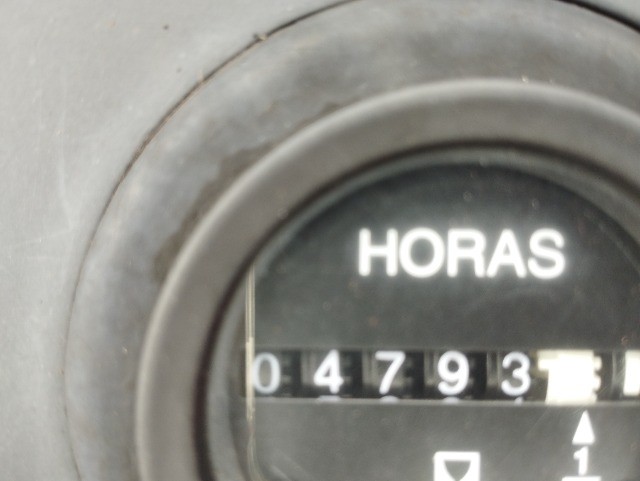 trator agrale cargo 4230.4 4x4 - Foto 2