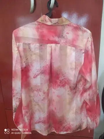 Camisa branca e rosa - Foto 5