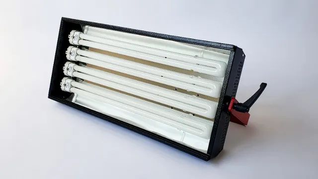 Refletor Iluminador Estúdio Luz Fria Linepro Lp-4 (4 Lampadas PL) - Foto 2