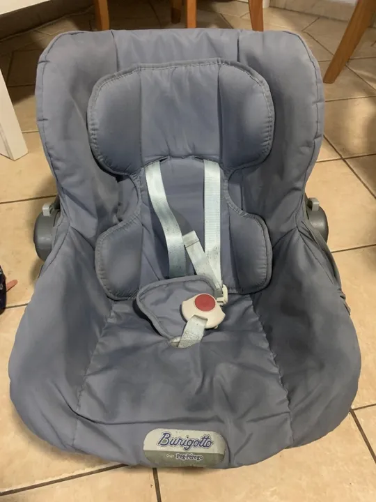 Vendo bebê conforto de 0 A 13kg usado 