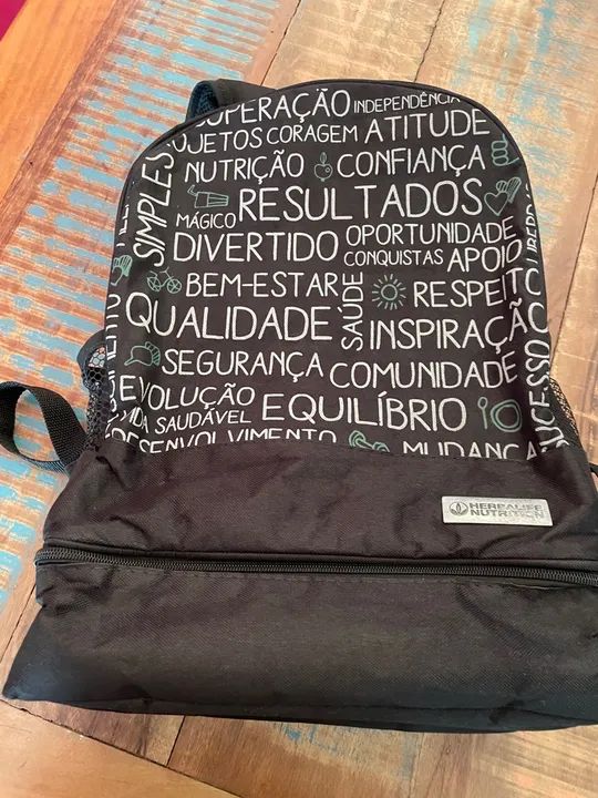 Mochila com Compartimento Térmico