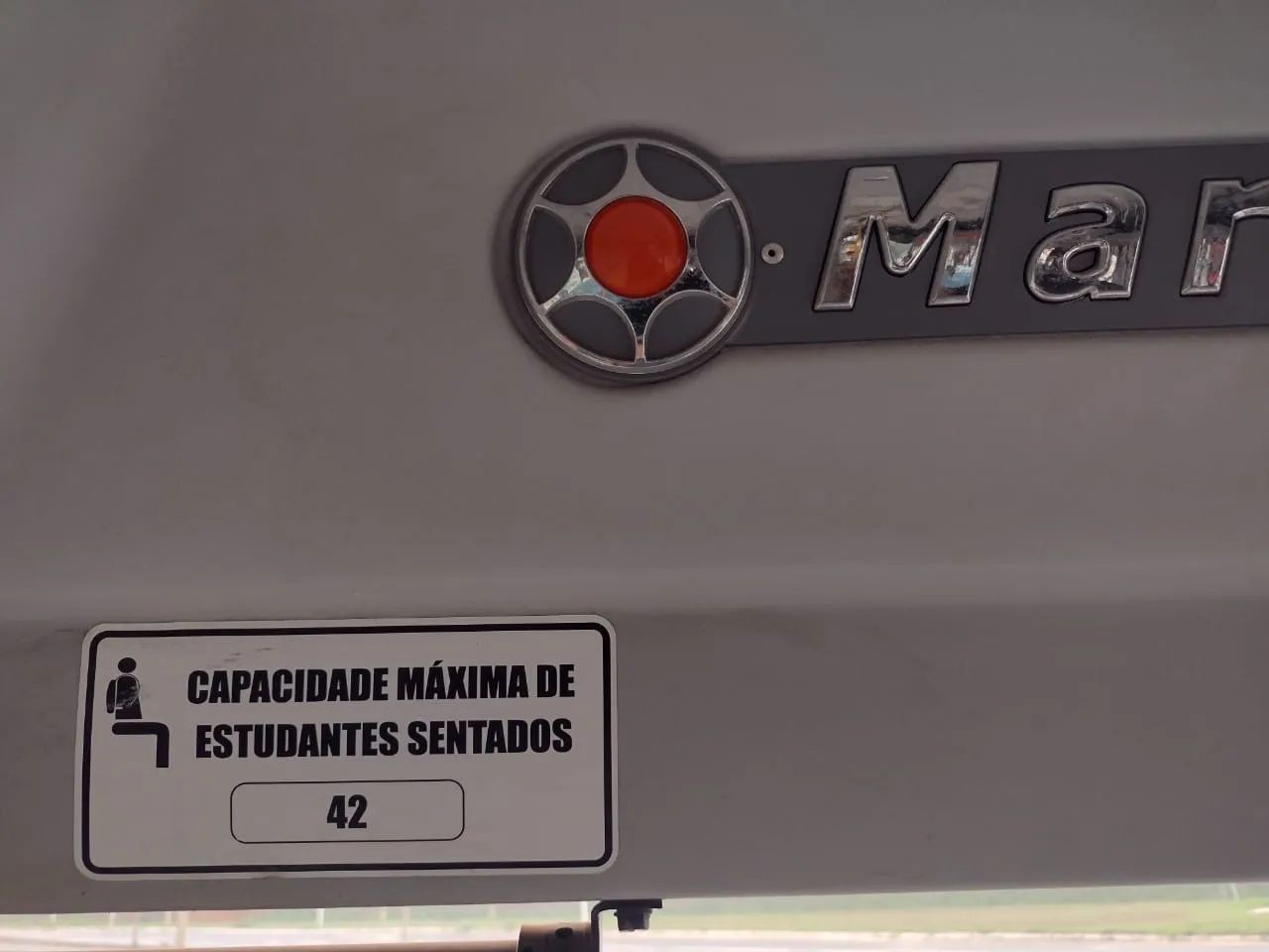 Ônibus IVECO Escolar 150S21  - Foto 11