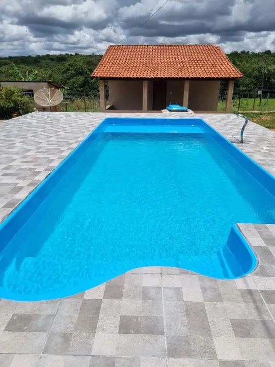 (Victor) Piscina completa 8 metros com escada e praia .