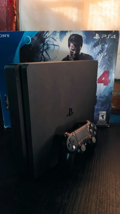 Sony Playstation 4 Slim 1000gb Uncharted 4: A Thief's End Bundle