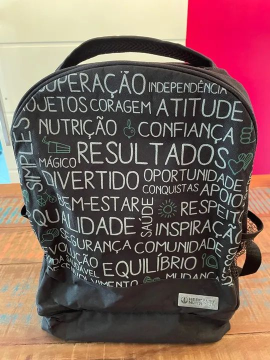 Mochila com Compartimento Térmico - Foto 6