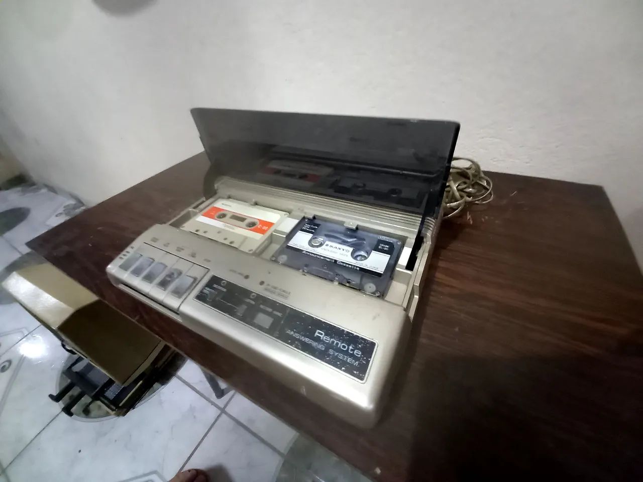 Old Electronic Secretary64751037612291124