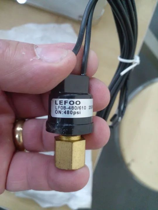 Pressostato cebolinha de alta pressão lefoo liga com 480 psi .      - Foto 3