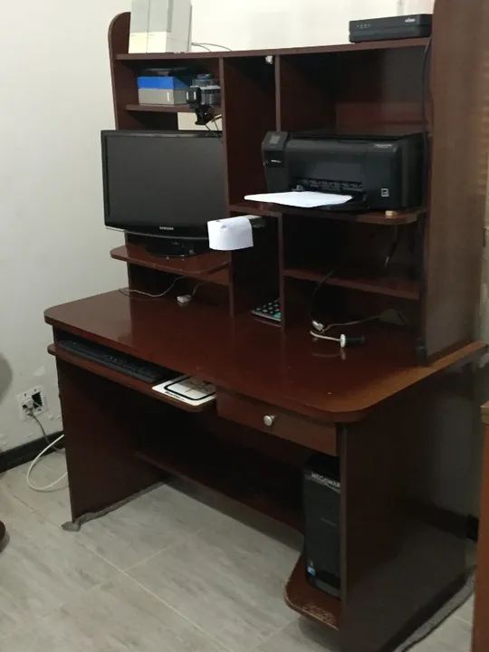 Computer Desk - Used - Empty65093398386051122