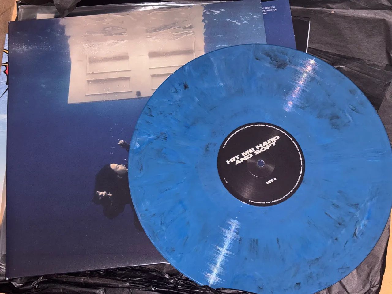 VINIL HIT ME HARD AND SOFT BILLIE EILISH 